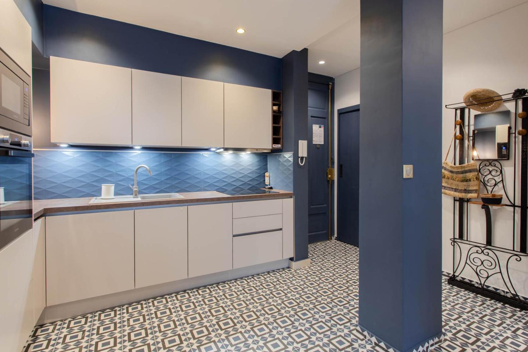 L48 Smart 1 Bdr Ac. Centre 10mins Sea Appartement *